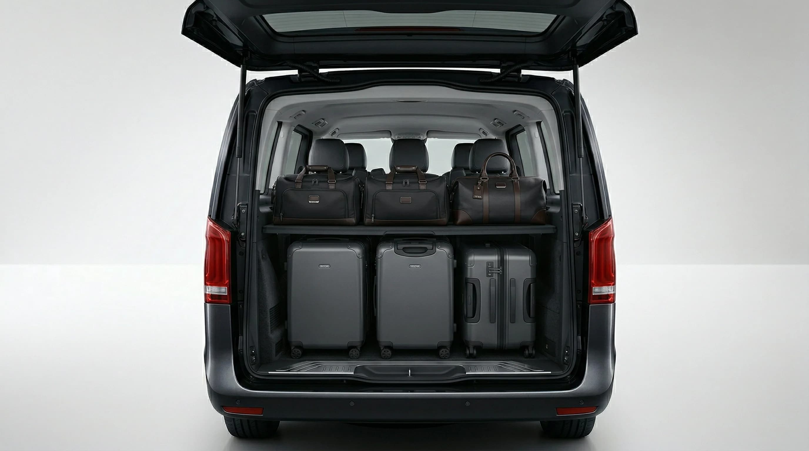 V-Class Trunk Space